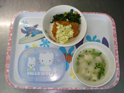 魚のフライ☆和え物☆みそ汁☆みかん