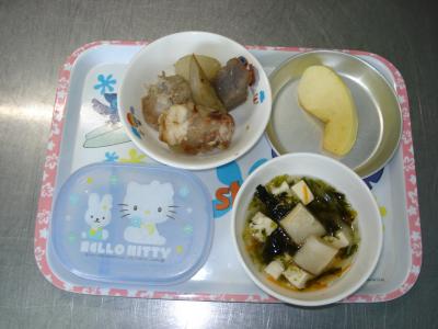 豚骨煮☆果物☆すまし汁