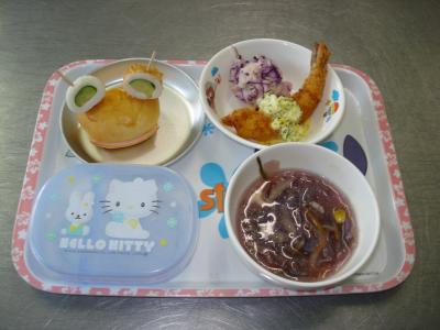 エビフライ☆ポテトサラダ☆あじさいスープ★かえるパン