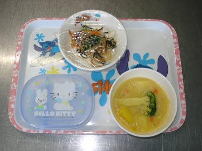 コーンシチュー☆ひじきサラダ