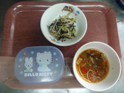 ミネストローネ☆ひじきサラダ☆果物