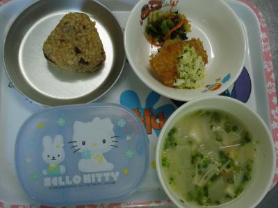 魚のフライ☆ごま和え☆味噌汁★玄米おにぎり