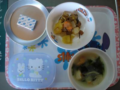 くずかけうま煮☆味噌汁☆チーズ