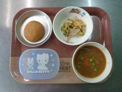 手作りカレー☆酢の物★丸ボーロ