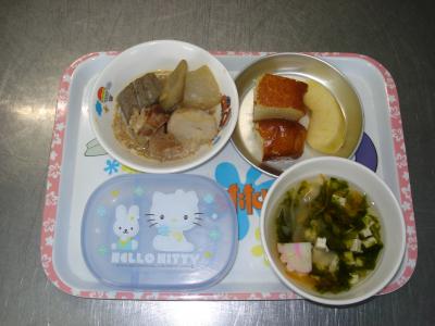 豚骨煮☆果物☆すまし汁★マヨケーキ
