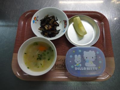 ひじきのきんぴら☆味噌汁☆果物