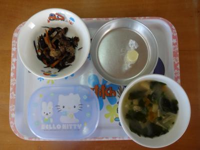 ひじきのきんぴら☆味噌汁☆チーズ