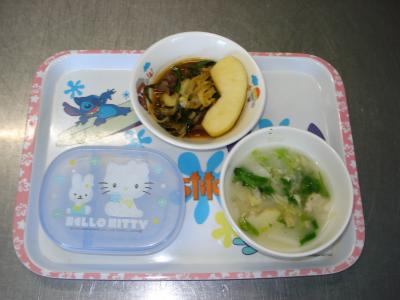 レバニラ炒め☆みそ汁☆りんご
