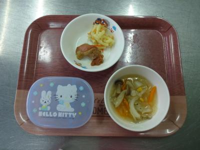 鶏の照り焼き☆マカロニサラダ☆野菜スープ