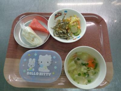 大豆とイリコの磯風揚げ☆マカロニサラダ☆味噌汁★フルーツサンド