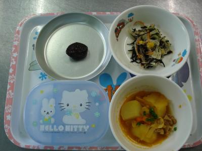 洋風肉じゃが☆ひじきサラダ☆プルーン