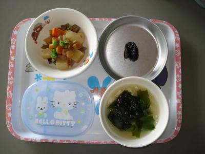 ☆炒り鶏　☆味噌汁　☆プルーン