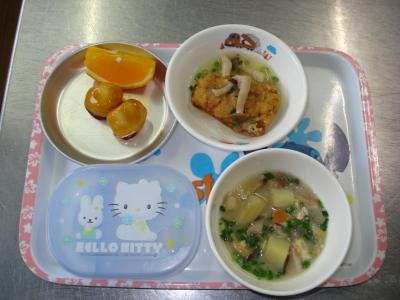 鯖のおろし和え☆果物☆豚汁★豆腐のみたらし団子