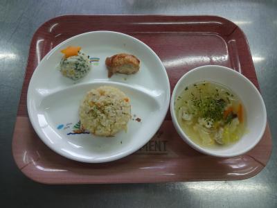 エビピラフ☆鶏のこってり焼き☆ツリーポテト☆野菜スープ