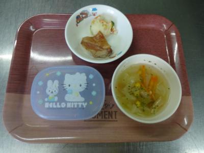 鶏の照り焼き☆ポテトサラダ☆野菜スープ