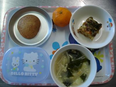 お好み焼き☆味噌汁☆みかん★まるぼうろ