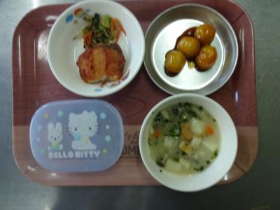 魚のケチャップ和え☆ゴマ和え☆味噌汁★チーズ白玉