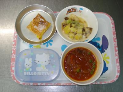 ハヤシライス☆フルーツサラダ☆★人参ケーキ