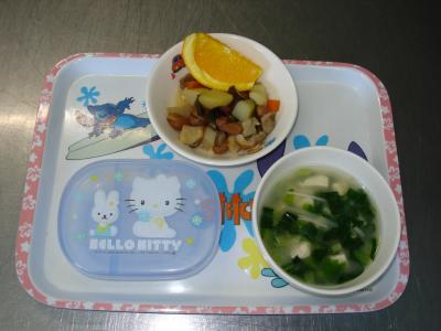 落花生の五目煮☆オレンジ☆みそ汁