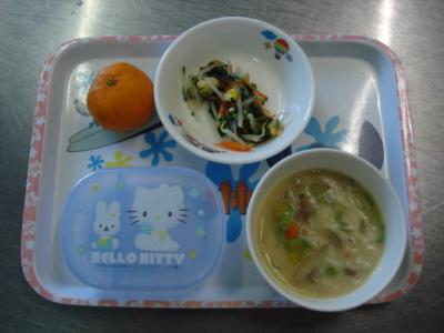 さつま芋のシチュー☆中華和え☆みかん