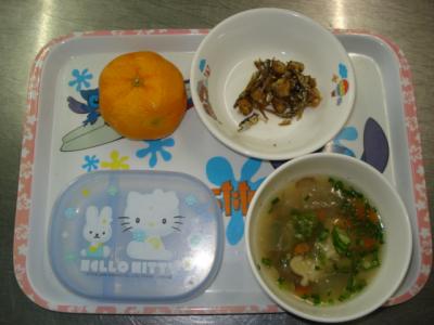 大豆とイリコの磯風揚げ☆すいとん汁☆みかん