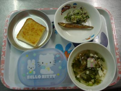 きびなごの揚げ煮☆ゆかり和え☆すまし汁★パンせんべい