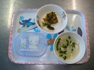 五目キンピラ☆果物☆みそ汁
