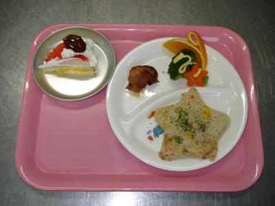 エビピラフ☆こってりチキン☆あさりのチャウダー★クリスマスケーキ