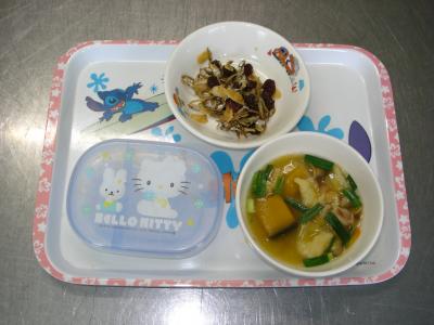 アーモンドフィッシュ☆チーズ☆すいとん汁