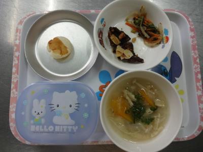 レバーのアーモンド和え☆ゴマ和え☆味噌汁★じゃが芋もち