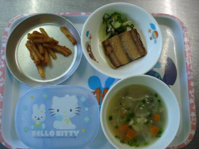 サンマの照り焼き☆昆布和え☆けんちん汁★きなこパスタ