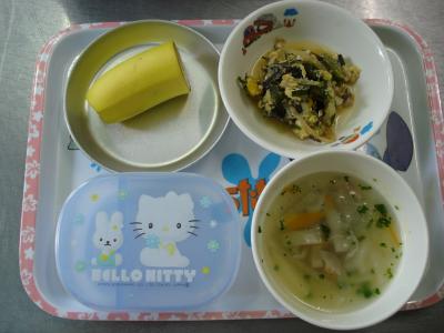 ニラ玉炒め☆ポテじゃこスープ☆バナナ