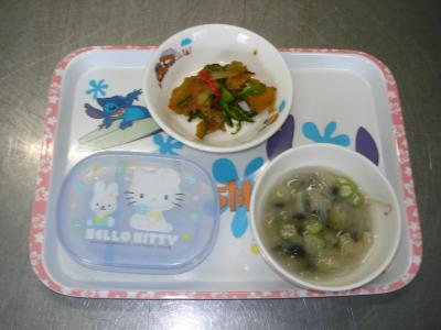 五目キンピラ☆果物☆みそ汁