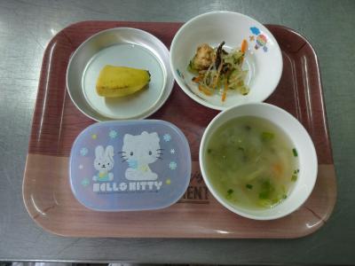 メカジキの酢の物☆味噌汁☆果物