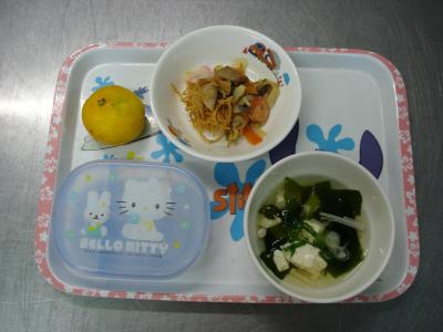 かたやきソバ☆すまし汁☆みかん