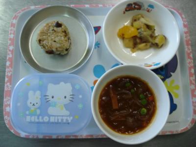 ハヤシライス☆フルーツサラダ☆玄米おにぎり