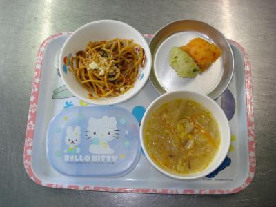 ナスのミートスパゲティー☆野菜スープ★蒸しピーパン★