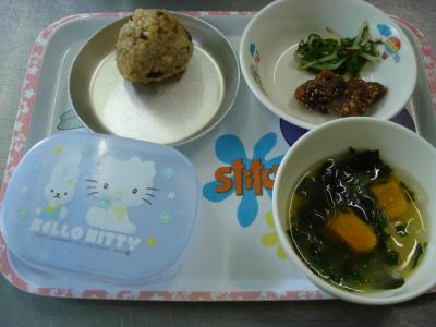 レバーの甘辛煮☆昆布和え☆味噌汁★玄米おにぎり
